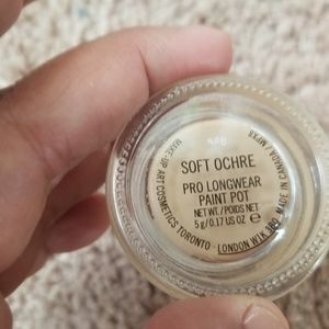 MAC Longwear Paint Pot